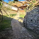 панорама Guest house Leshten