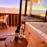 Guest house панорама Leshten